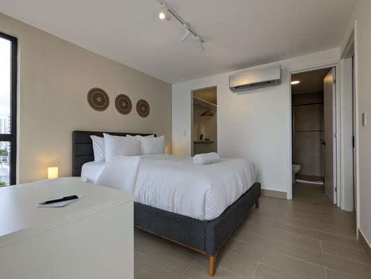Functionalist 1BR in San Francisco