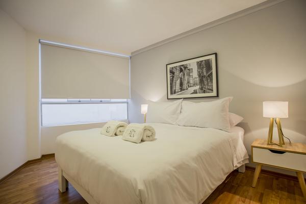 Spacious 3BR with Balcony in Barranco