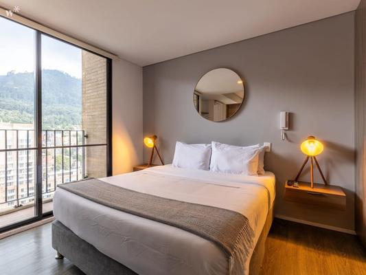 Stunning Loft with Balcony in Centro