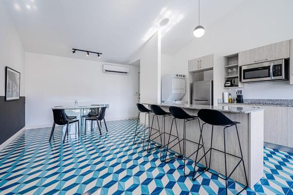 Captivating 2BR in Santa Ana