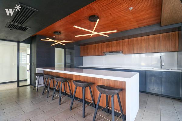 Modern 1BR in Exclusive San Isidro