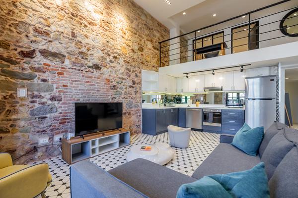 Majestic Duplex in Plaza Catedral