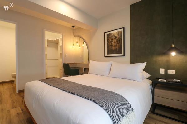 Designer 2BR in Miraflores