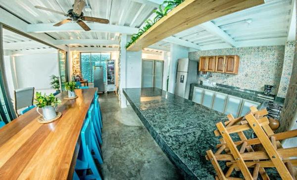 Cozy 4BR Home w/ Exclusive Pool n AC in CTG