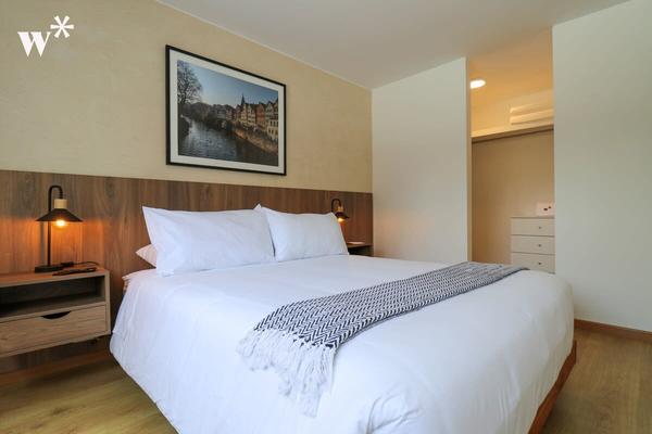 Astonishing 2BR in Miraflores