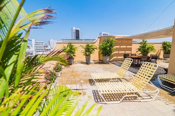 Awesome 2BR w/ Pool and AC in Getsemani