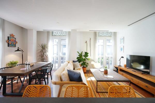Graceful 2BR in Casco Viejo