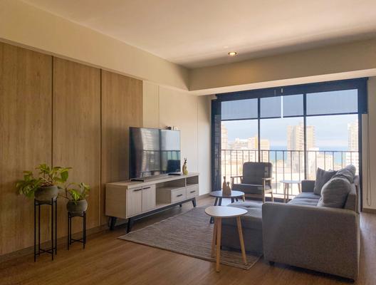 Artistic 2BR with Balcony in Miraflores