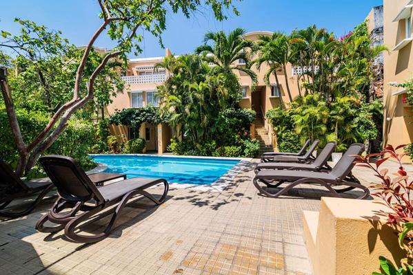 Awesome 2BR w/ Pool and AC in Getsemani
