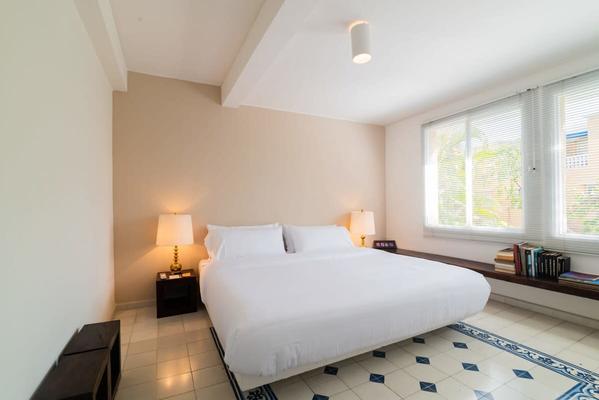 Awesome 2BR w/ Pool and AC in Getsemani