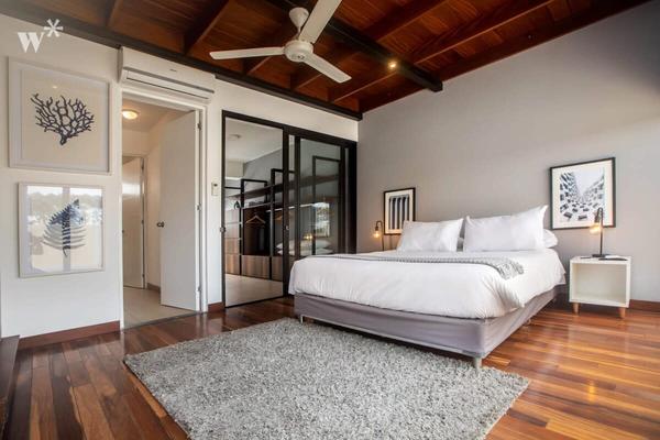 Modern 2BR Penthouse with Terrace in Miraflores