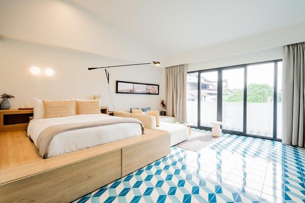 Strategic 1BR in Santa Ana