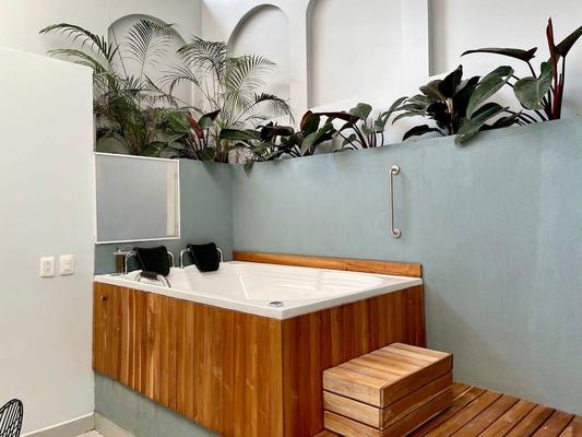 Awesome 2BR w/ 2 Jacuzzis  in El Poblado