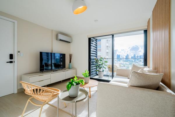 w *| Exotic 1BR in San Francisco